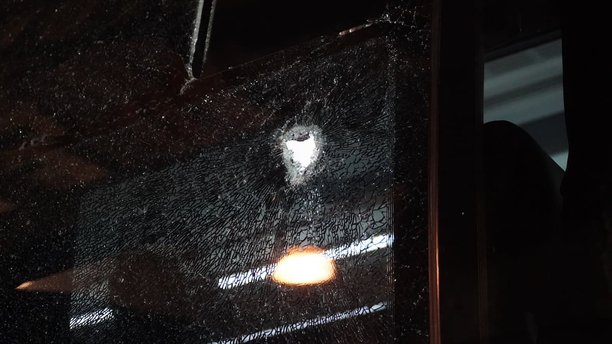 Junior denuncia que su bus fue atacado por barras de Nacional, a su llegada al estadio de Ditaires