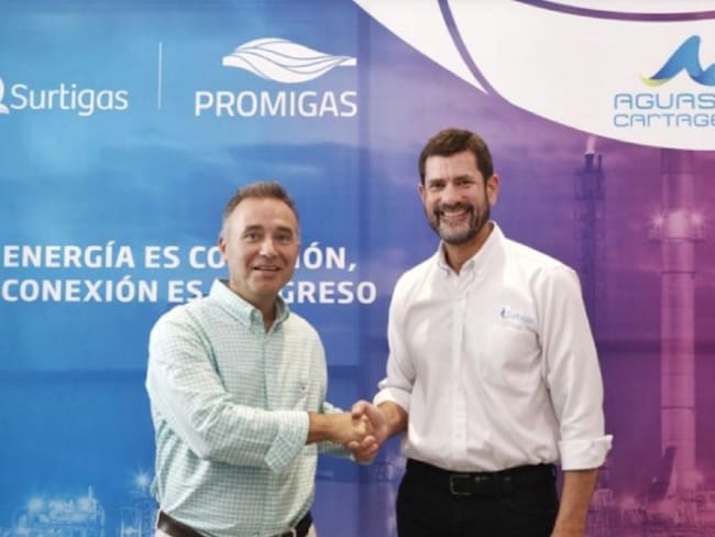 Acuacar y Surtigas suscriben contrato de energía solar en Cartagena