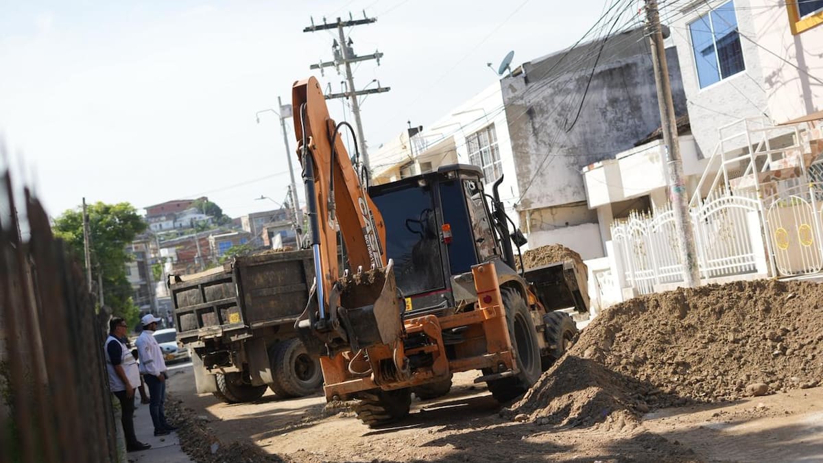 Tras las lluvias, Alcaldía de Cartagena limpió y removió sedimentos para despejar vías en Canapote