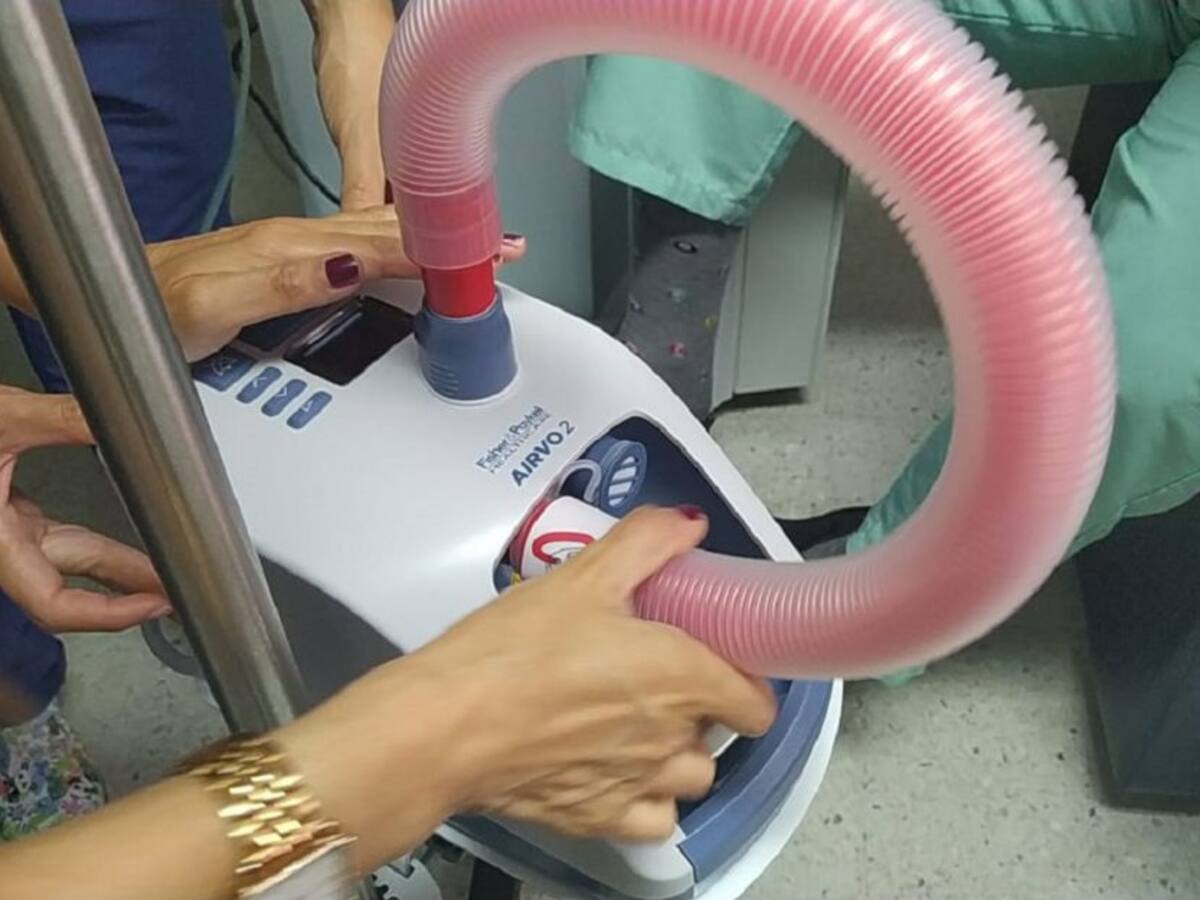 Cámara de Comercio de Manizales dona equipos médicos en Caldas