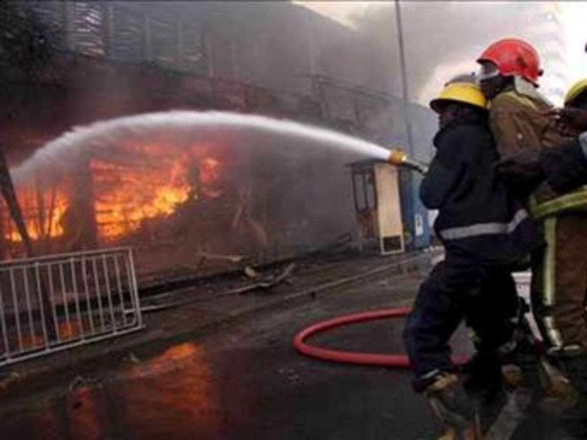 Semana de luto en Kenia por muerte de 140 personas en incendio y explosión