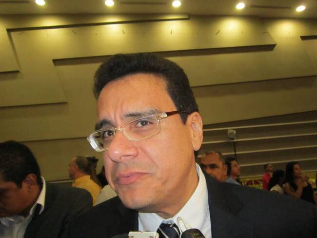 Uniautónoma nombra rector (e) y Ramsés Vargas solicita licencia por 45 días