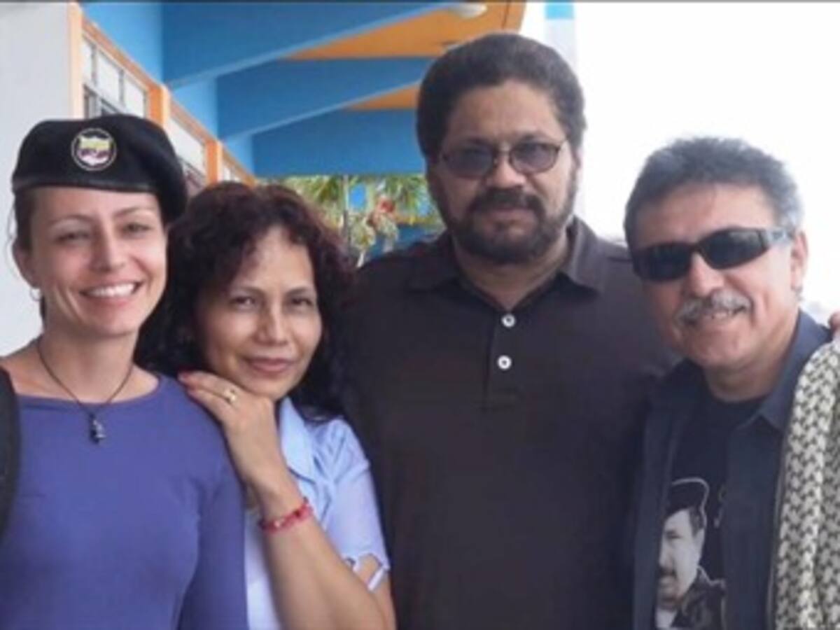 Llegó a Cuba guerrillera holandesa para encuentro de paz