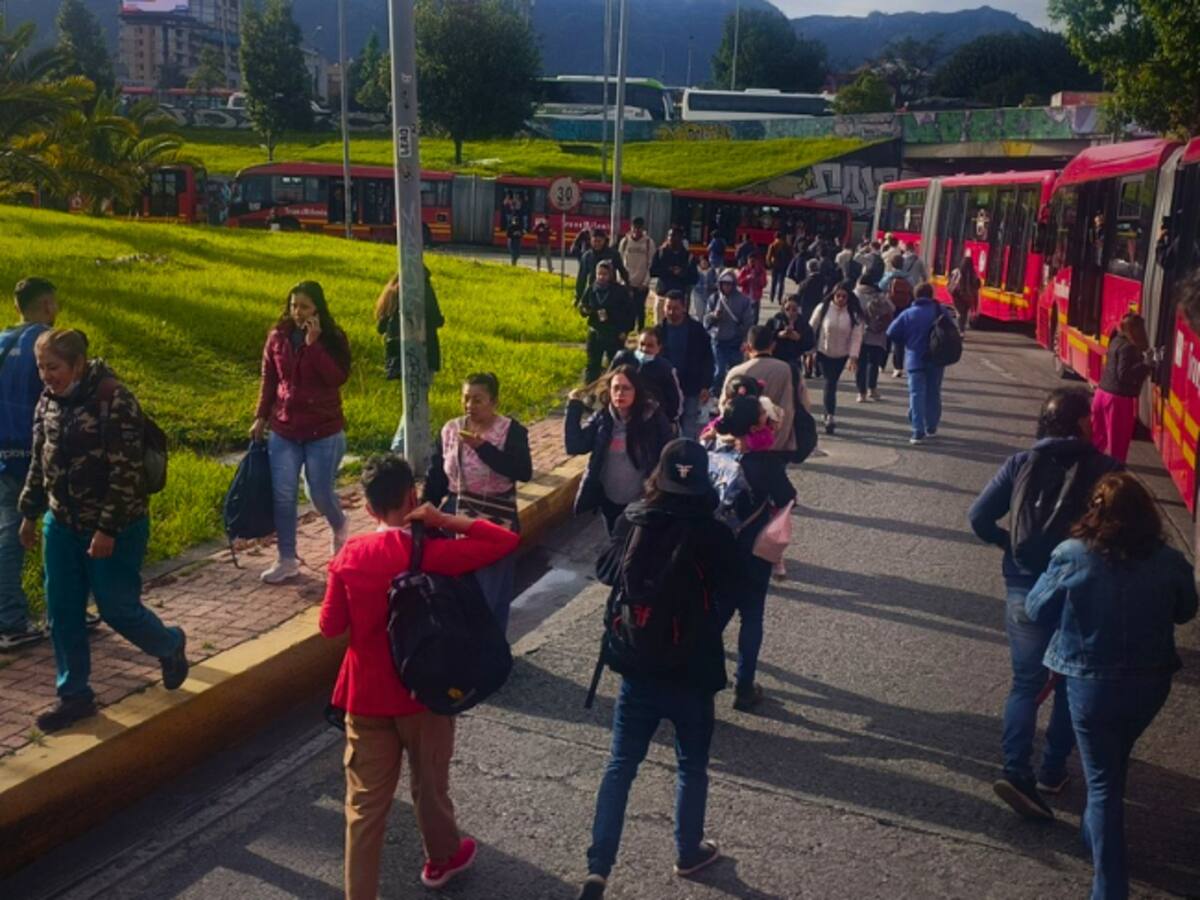 ¿Por qué Transmilenio ha presentado colapsos y afectaciones en tráfico de Bogotá? Gerente responde