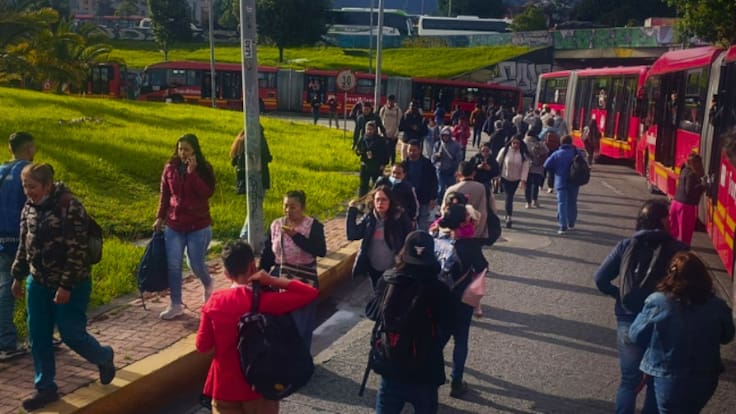 ¿Por qué Transmilenio colapsó el tráfico en Bogotá el lunes? Gerente responde