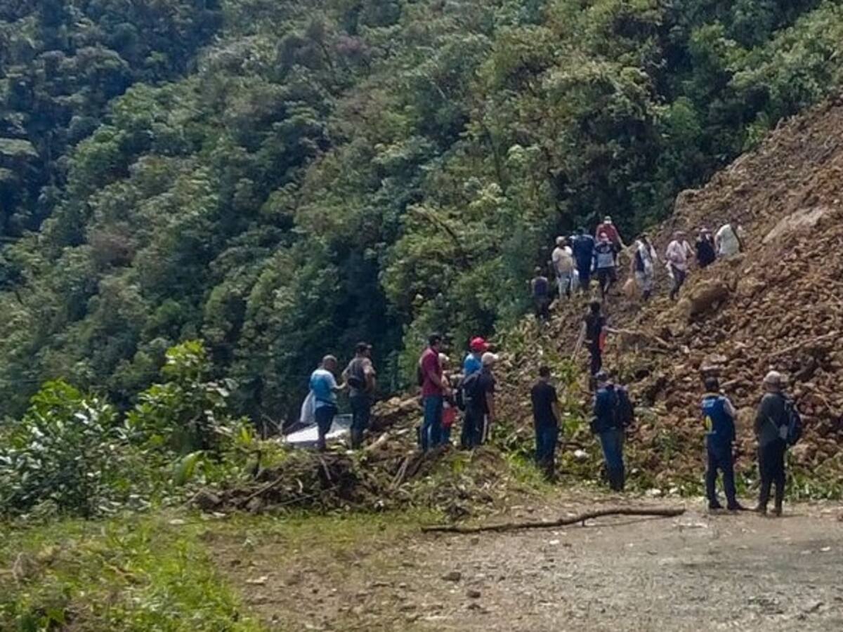 Más de dos mil personas afectadas por derrumbe en el occidente del Cauca