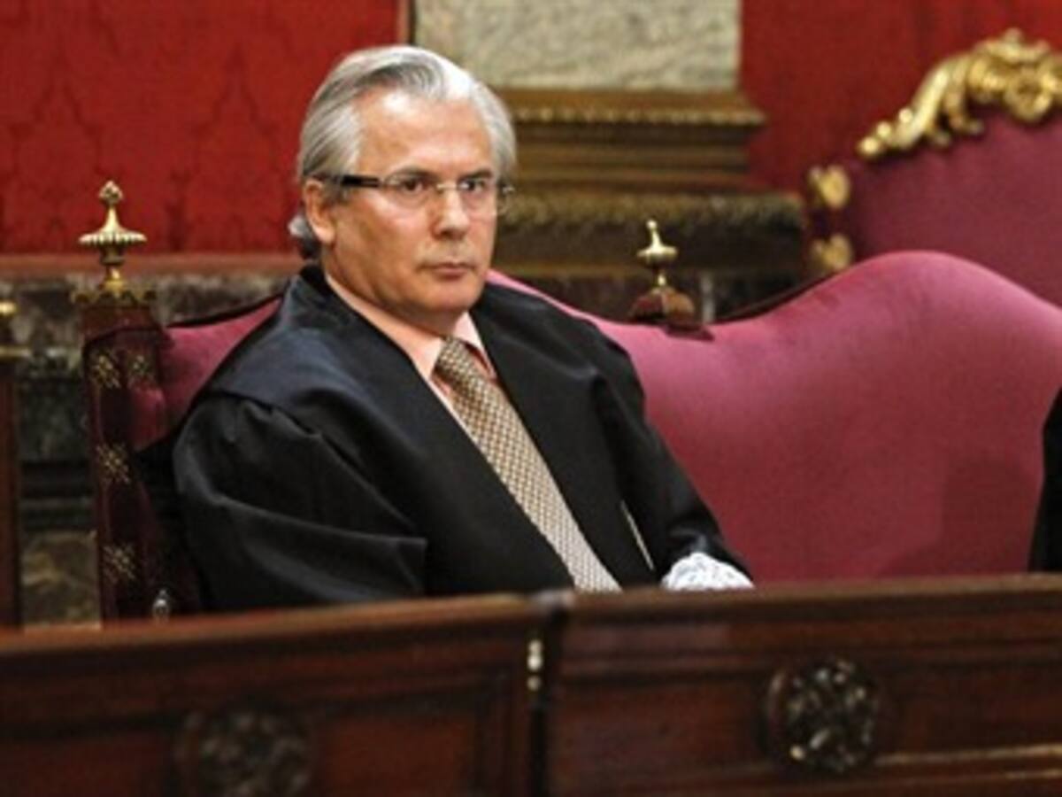 Baltasar Garzón emprende batalla jurídica contra decisión que lo inhabilita por once años