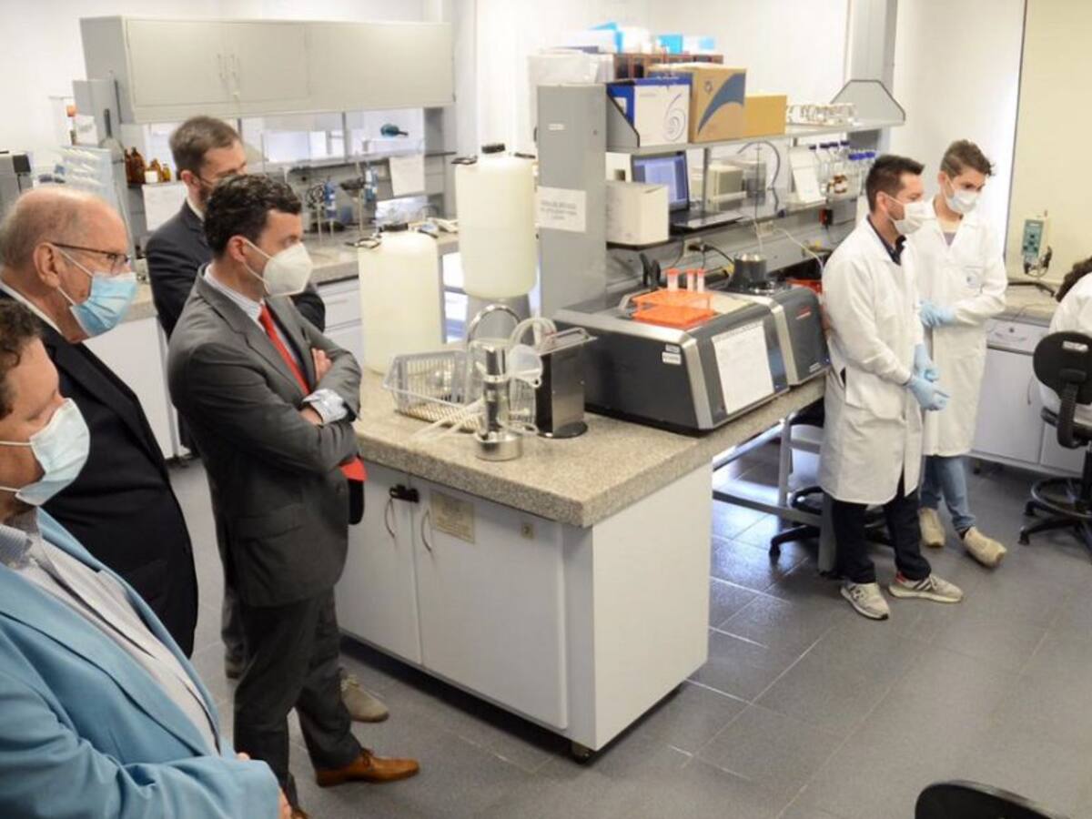 Con apoyo de la embajada Francesa se logra convenio entre Sanofi y la Icesi