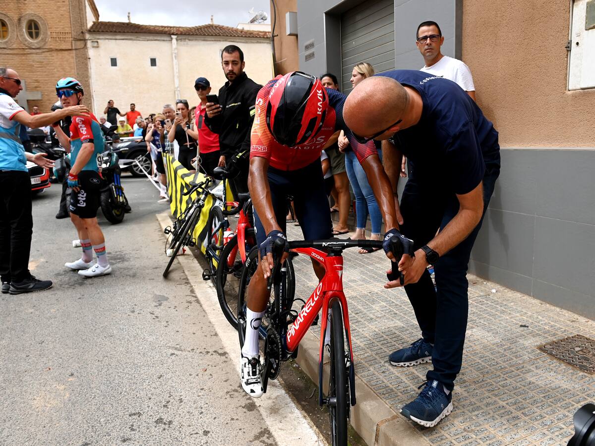 Egan Bernal sufió una caída en la etapa 9 de La Vuelta: Así le fue a los colombianos