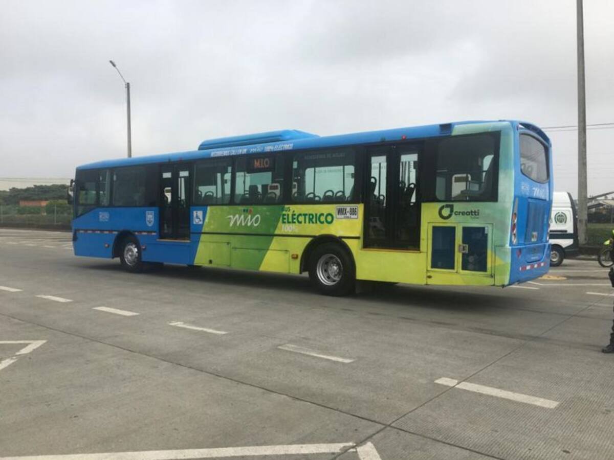Cali a la vanguardia de los buses eléctricos en Colombia