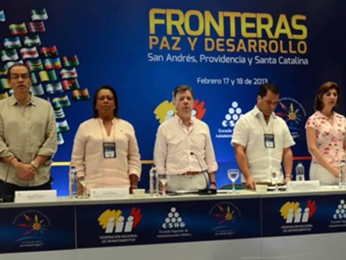 Santos ordena a Armada defender “derechos históricos” de los sanandresanos