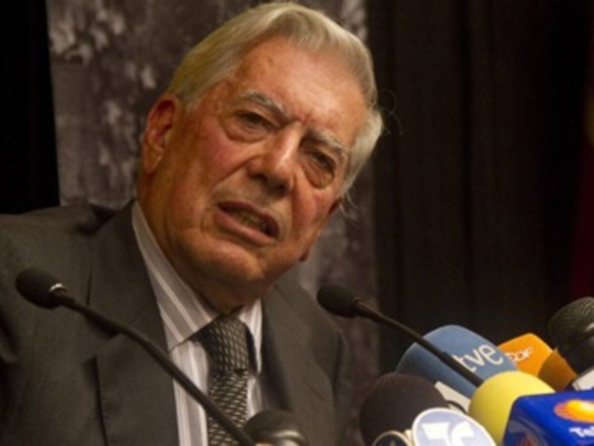 Vargas Llosa dice que no será candidato a la Presidencia de Perú