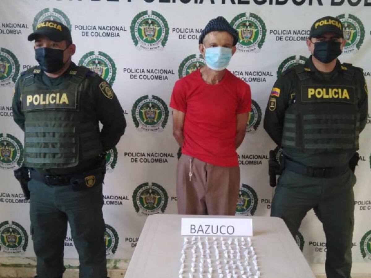 Capturaron a un hombre tras ser sorprendido con dosis de bazuco en Regidor