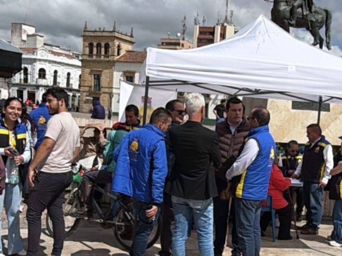 Personería de Tunja sin sede: funcionarios atienden en la Plaza tras fin del comodato municipal