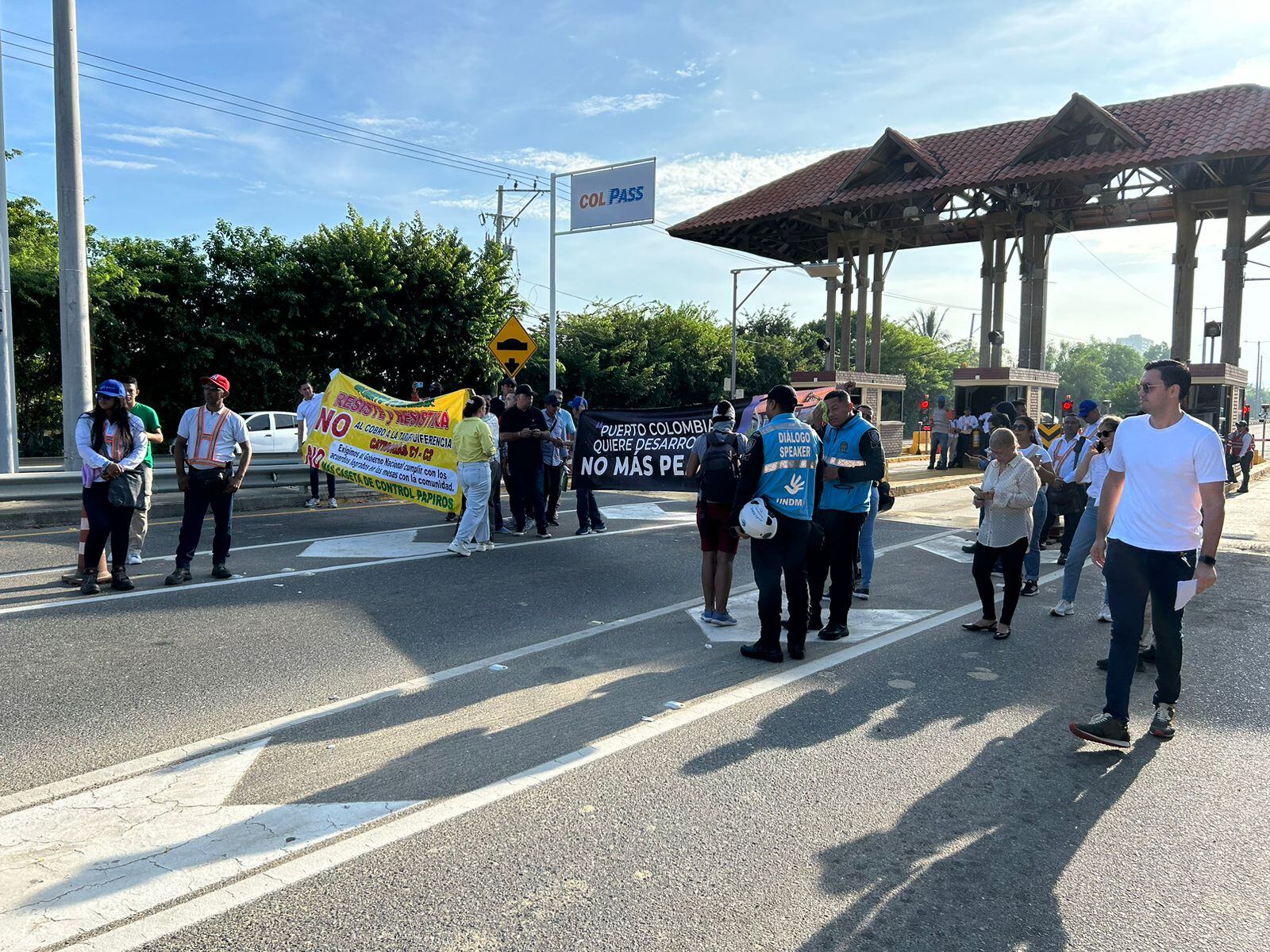 Caracol Radio - protestas en el Peaje Papiros
