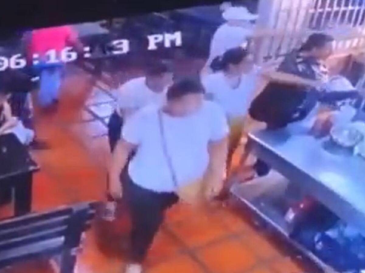 Ataque sicarial en chicharronería del sur de Barranquilla deja un herido