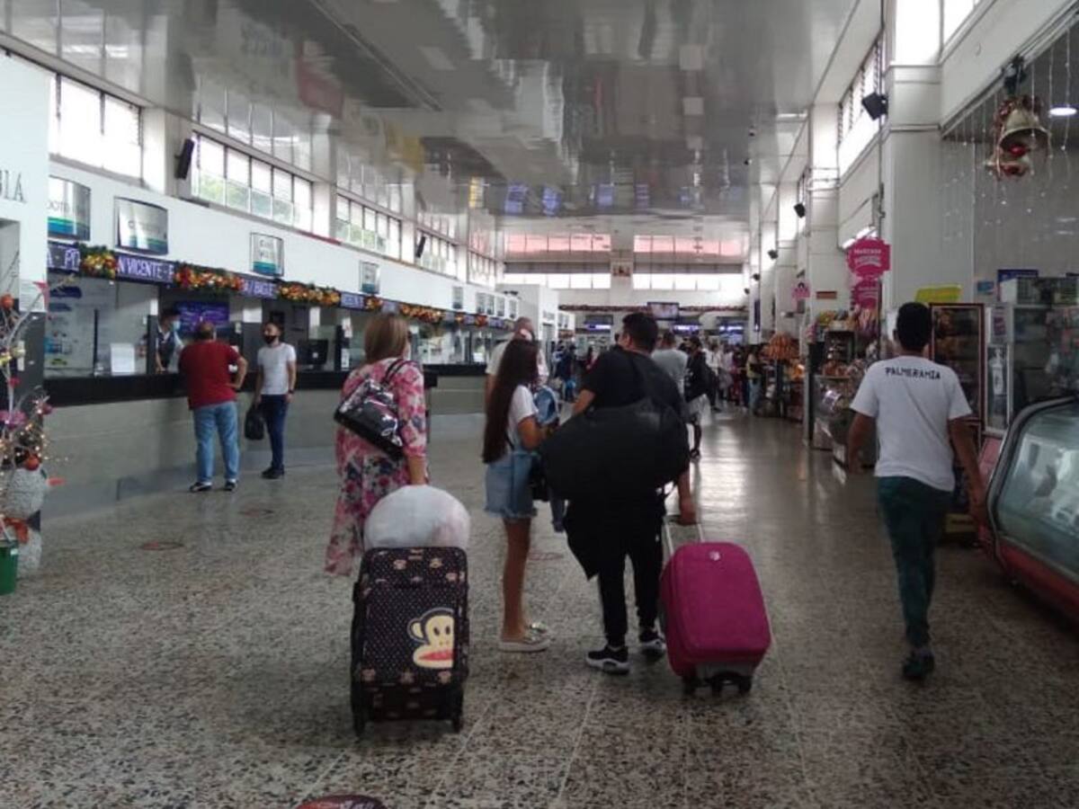 15.000 personas se han movilizado por la Terminal de Transportes de Armenia