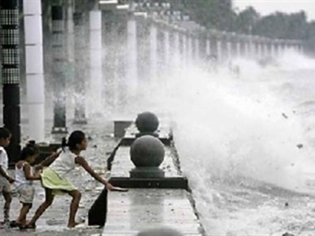 Elevan a 72 las víctimas causadas por un tifón y una tormenta en Filipinas