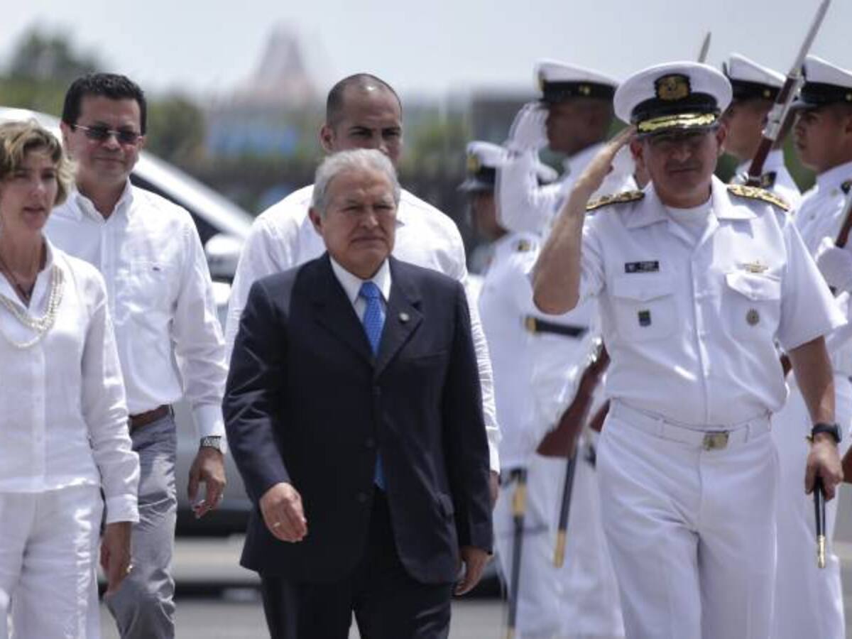 Colombia es el centro de la paz del mundo: presidente de El Salvador