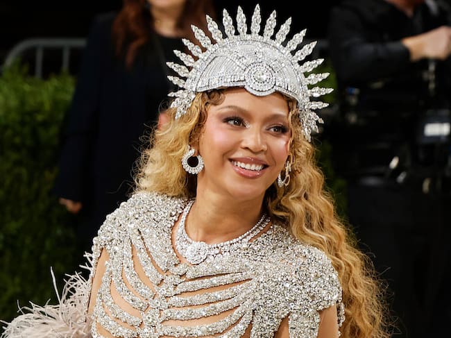 NEW YORK, NEW YORK - MAY 04: Beyoncé attends the 2026 Met Gala celebrating "Costume Art" at Metropolitan Museum of Art on May 04, 2026 in New York City. (Photo by Taylor Hill/Getty Images)