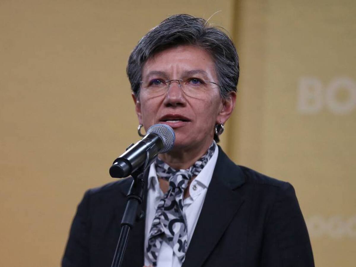 Procuraduría convoca reunión con López por escándalo de la PTAR