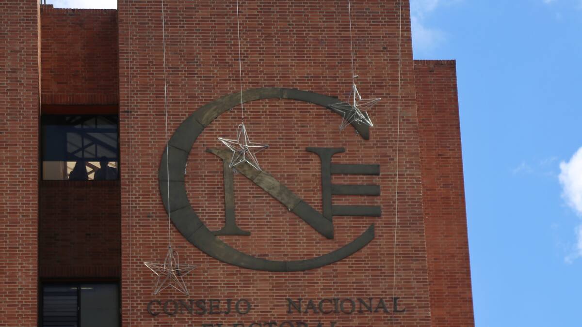 Caso Petro: Recusan a dos magistradas del CNE por “estrecha cercanía” con el presidente