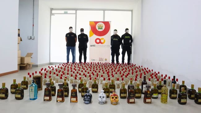Licor incautado. // Gobernación de Bolívar