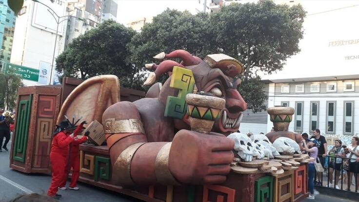 La gobernación de Santander no entregó recursos para el desfile de carrozas de las ferias