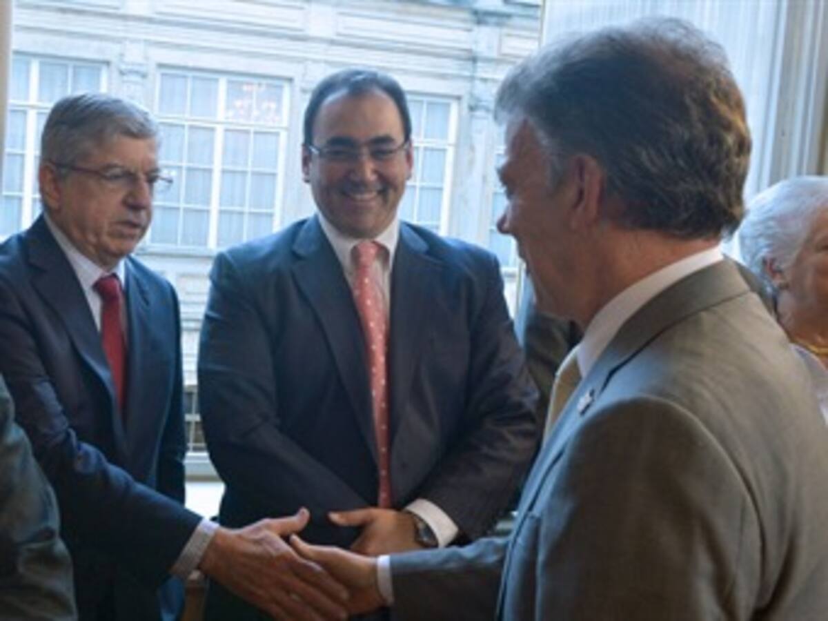 No me cansaré de agradecerle al presidente Gaviria: Santos