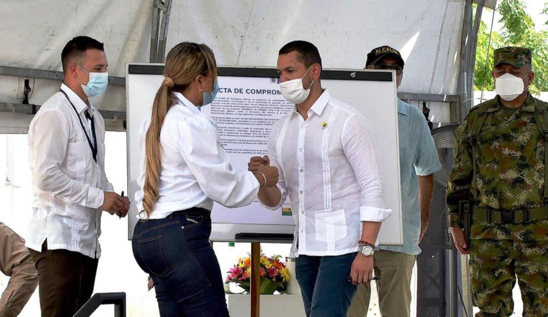 El Ministro del Interior Daniel Palacios, en presencia del Presidente de la República, Iván Duque, firmó las Actas de Inicio de Obra