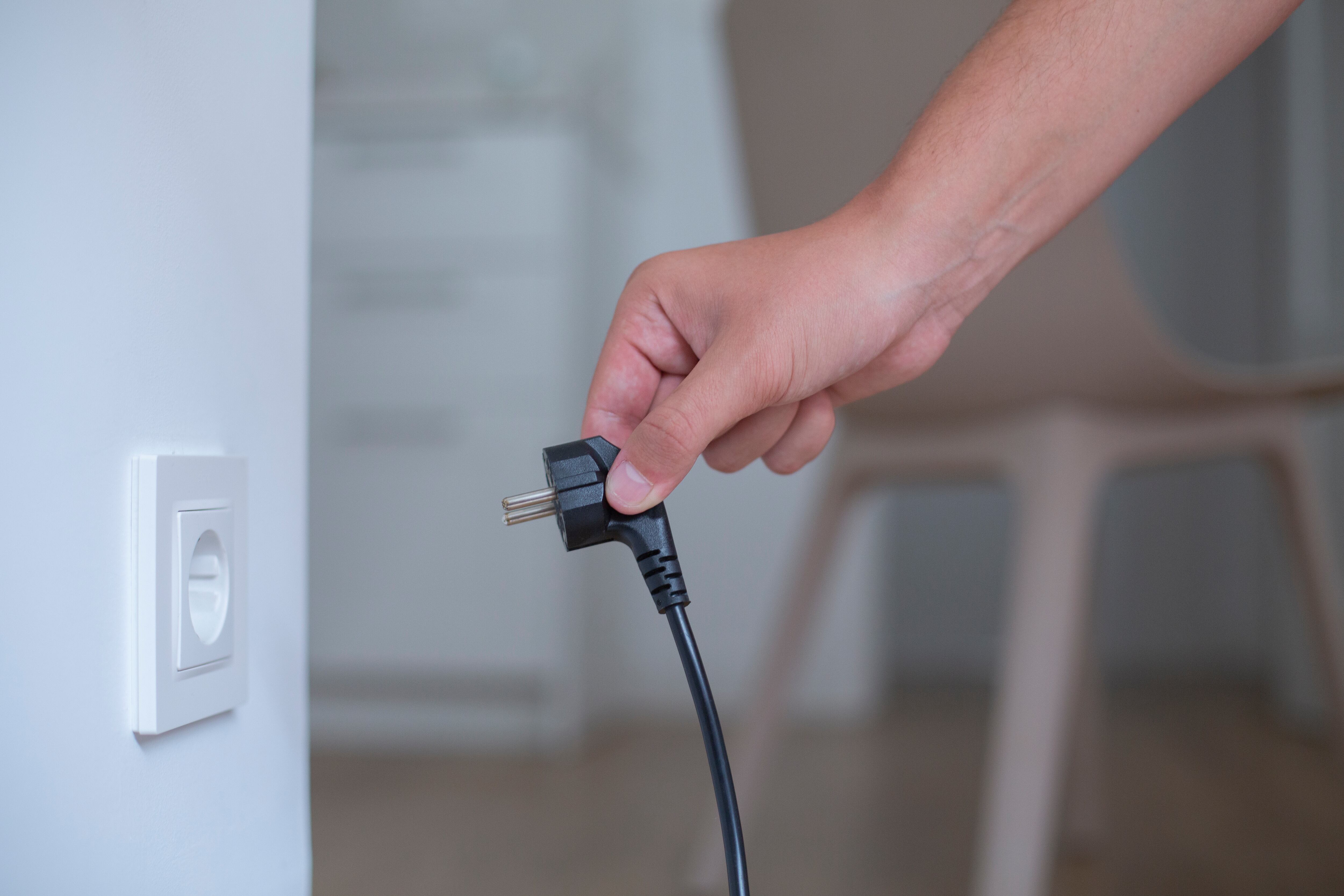 ¿Qué pasa si desconecto un dispositivo encendido?/Gettyimagenes