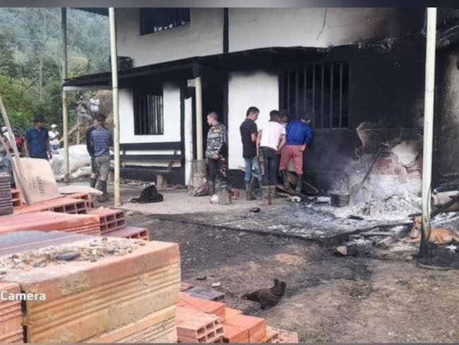 Masacre en Landázuri: una familia fue asesinada e incinerada
