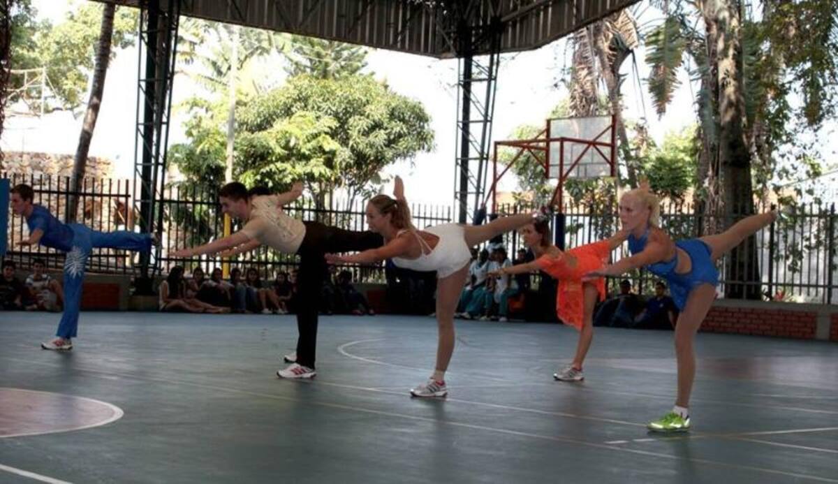 El colegio Alemán de Cali participa activamente en los Juegos Mundiales reciviendo a todos los deportistas que vienen de Alemania.