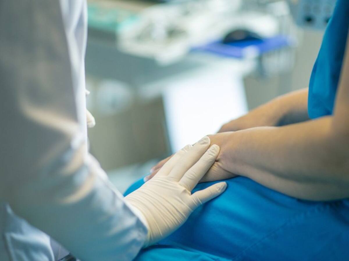 Médicos siguen sin recibir elementos de bioseguridad: Sociedad Científica