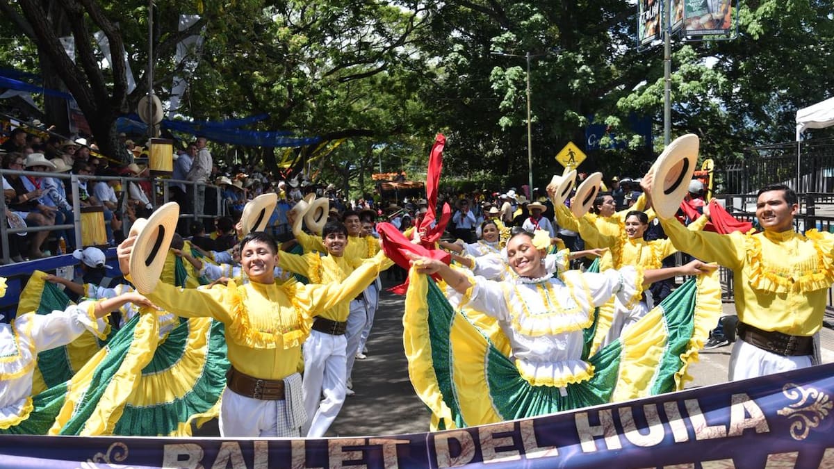 El Festival del Bambuco continúa este viernes con desfiles, danzas y conciertos