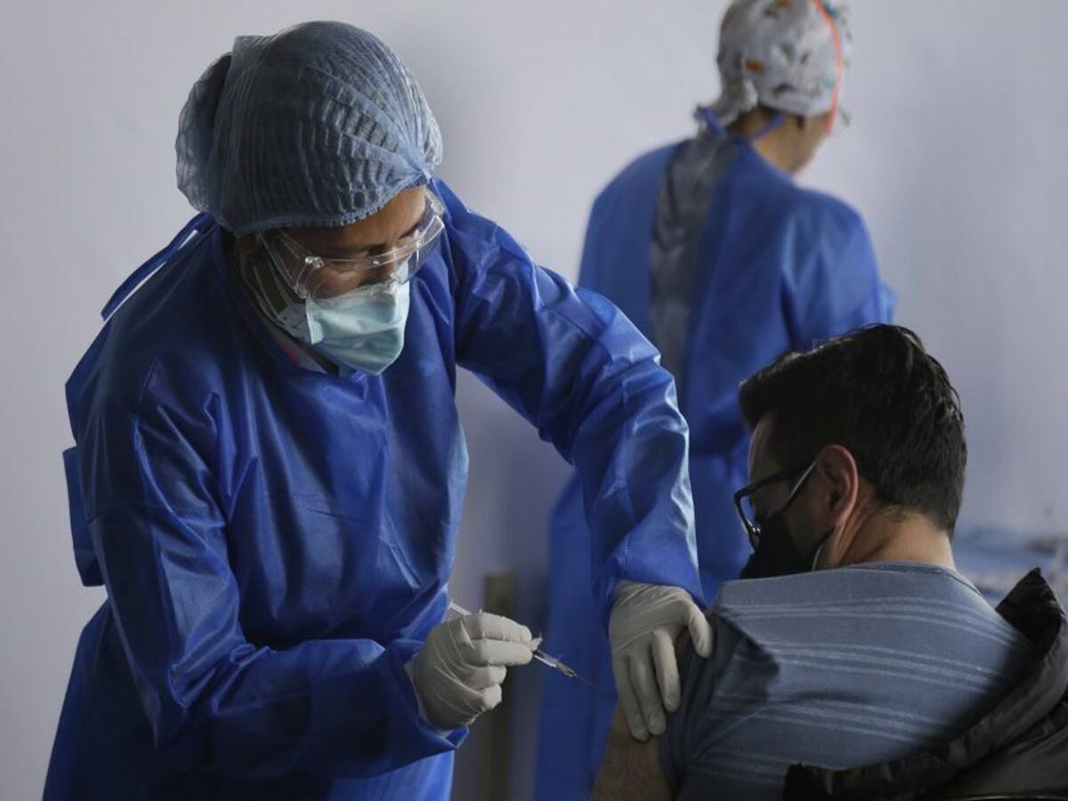 En Montería trasladan punto masivo de vacunación del estadio 18 de Junio