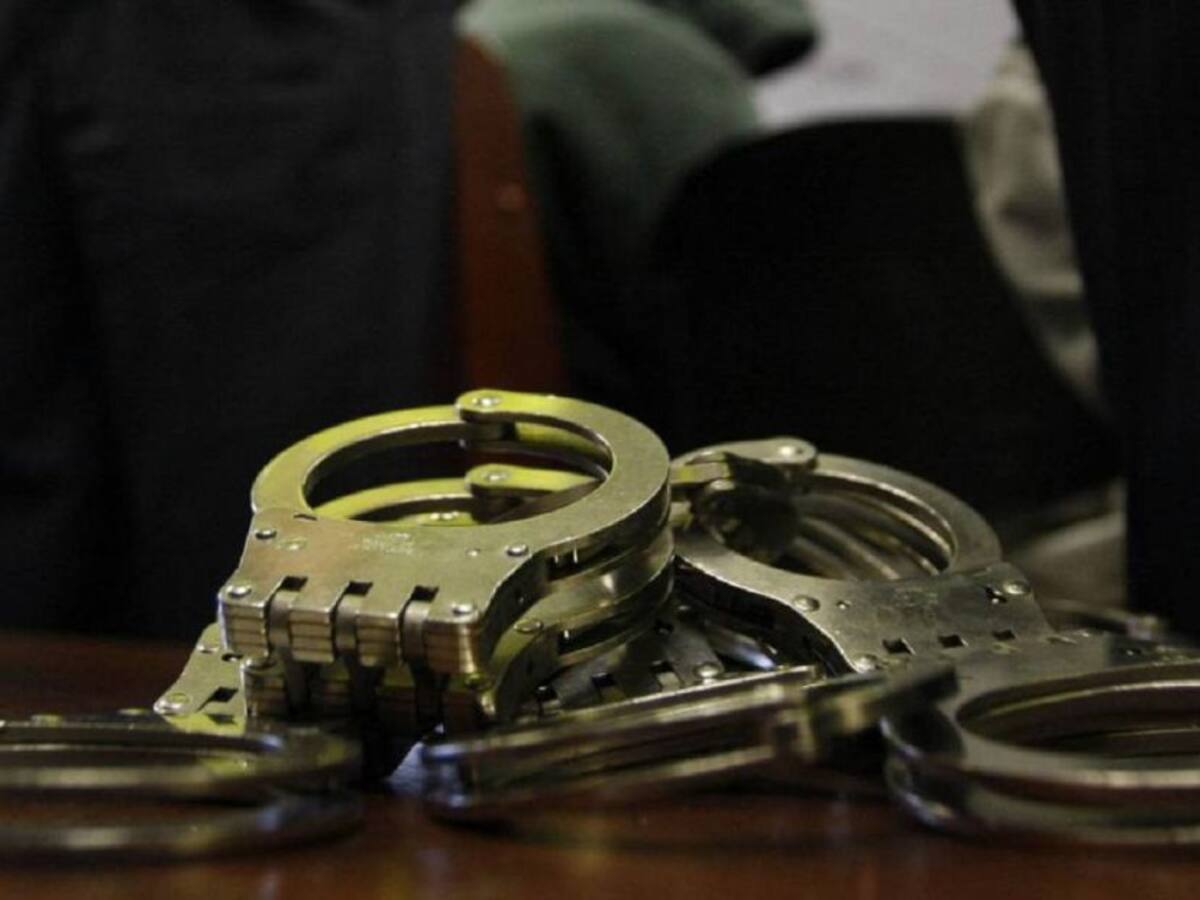 Encarcelan a un hombre acusado de abusar de su hijastra durante 6 años