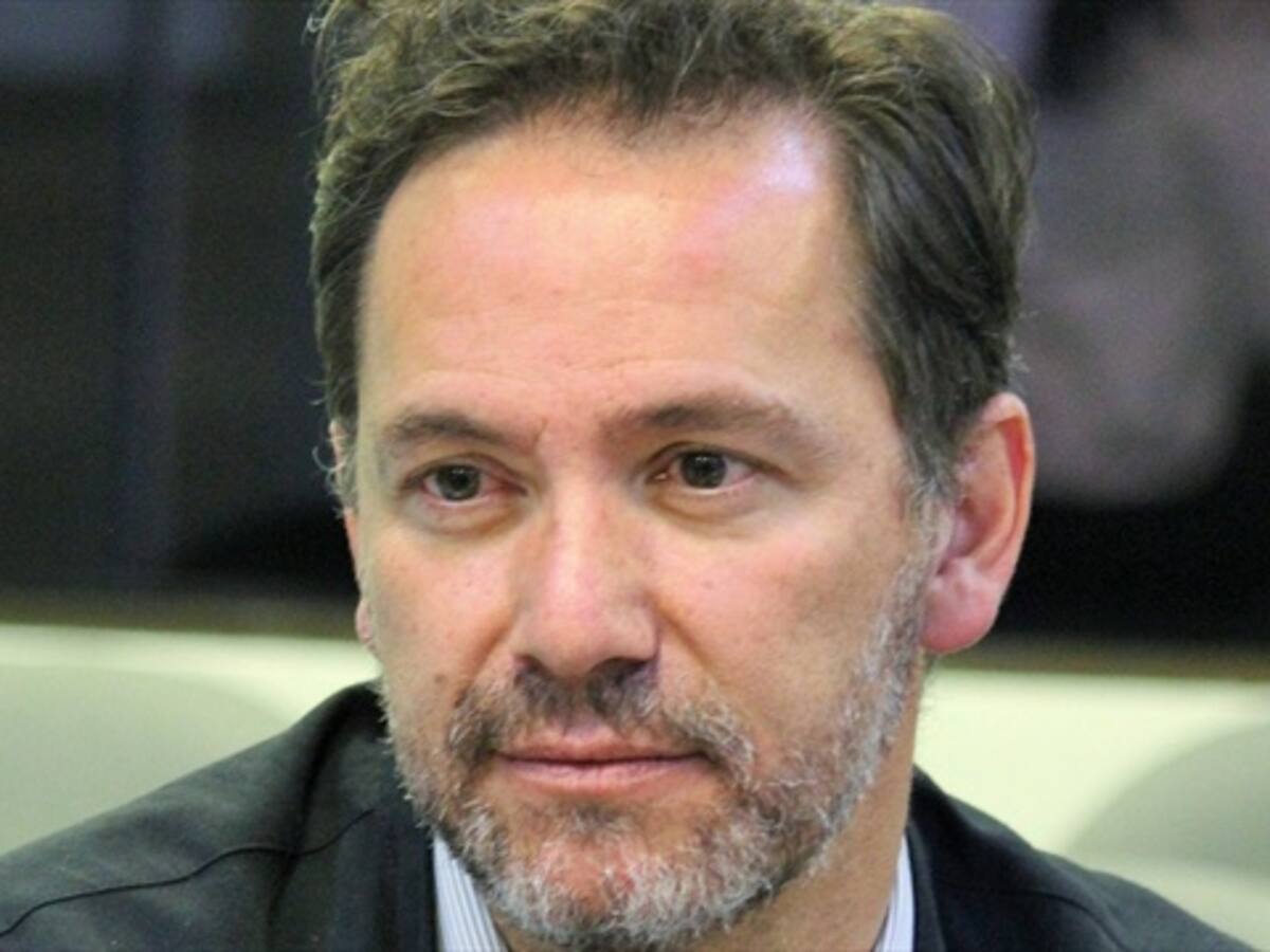Los golpes deben hacerles entender que el camino que queda es el diálogo