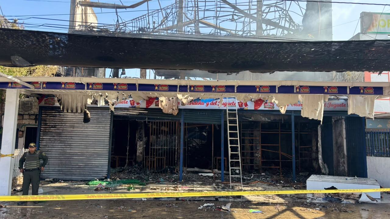 Evalúan daños que dejó el incendio en el barrio La Concepción de Cartagena