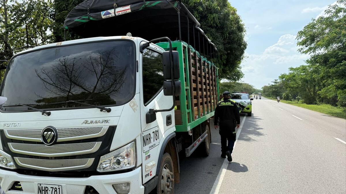 Gobernador de Risaralda reitera llamado a Mindefensa para garantizar la seguridad en la vía al Chocó