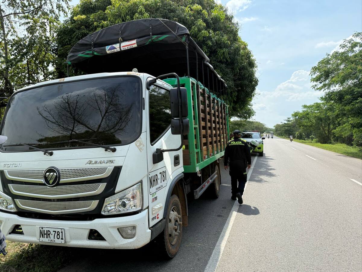 Gobernador de Risaralda reitera llamado a Mindefensa para garantizar la seguridad en la vía al Chocó
