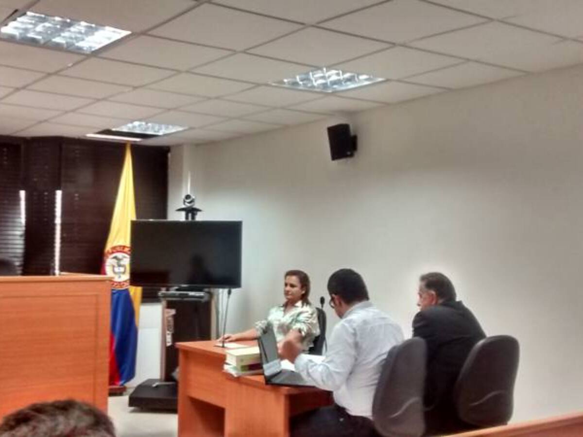 Audiencia de presentación de pruebas y testigos por investigación por doble militancia a diputado del Quindío