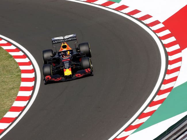 Verstappen logra la primera pole position de su carrera