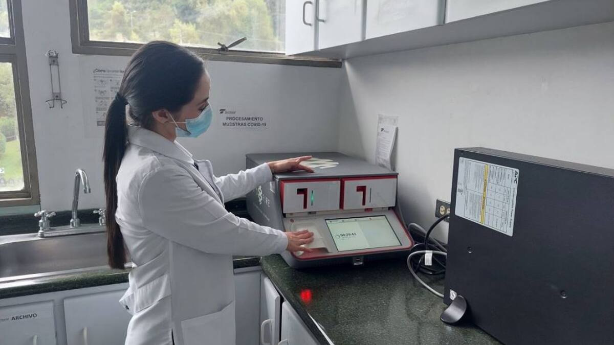 En Caldas, Colciencias destacó el uso de equipos de diagnóstico contra la COVID-19