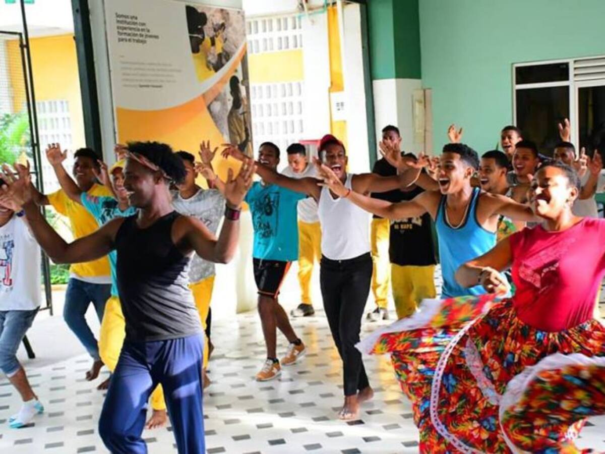 Escuela Taller Cartagena de Indias rescata tradiciones festivas