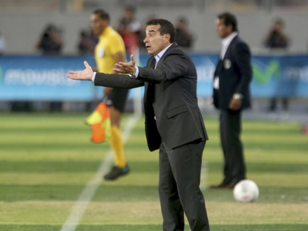 Sanguinetti, DT de Santa Fe: ''Apuntamos a pelear en todos los torneos''