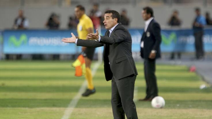 ''Apuntamos a pelear en todos los torneos'': Sanguinetti, DT Santa Fe