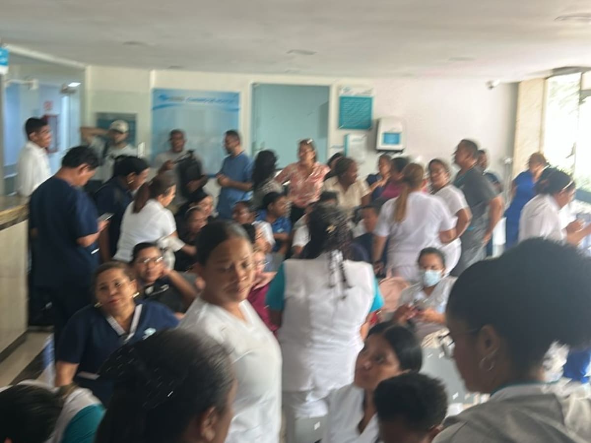 Protestas en el Nuevo Hospital de Bocagrande por exigencia de horarios en medio de deudas salariales