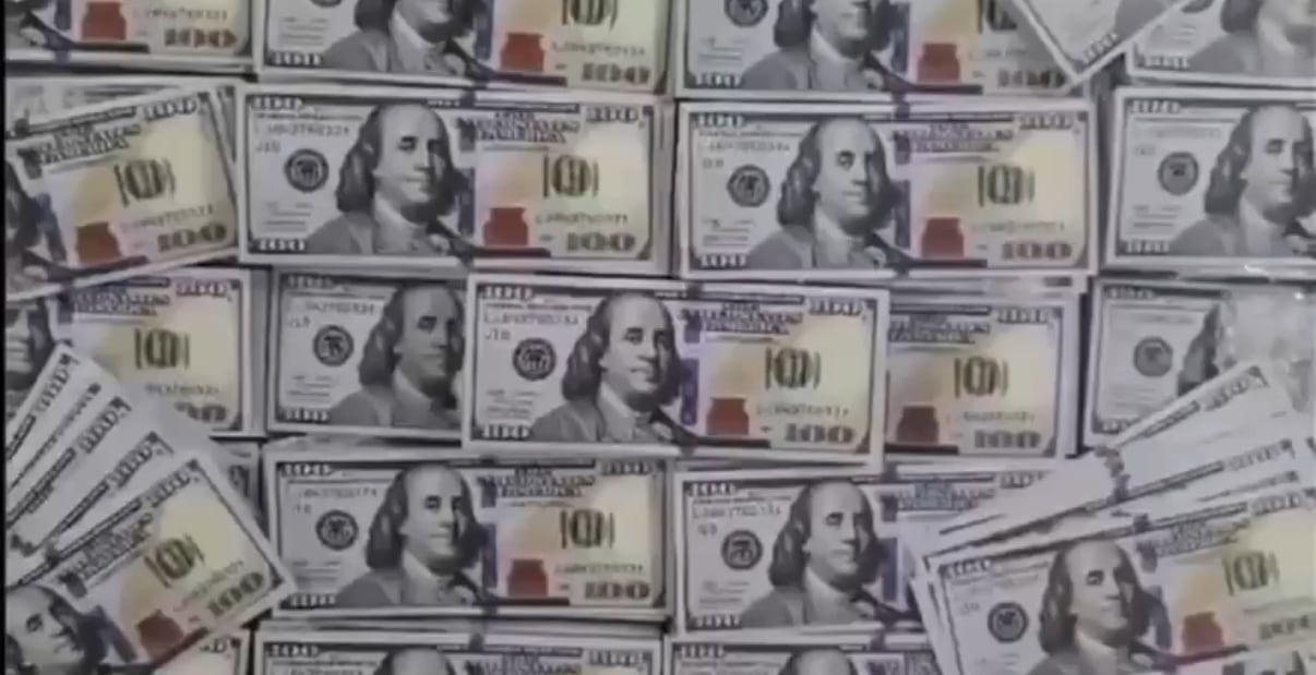 Casi un millón de dólares incautados.