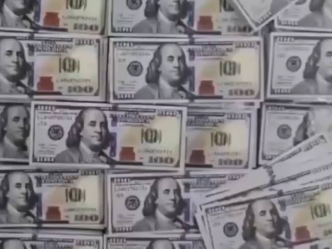 Casi un millón de dólares incautados.